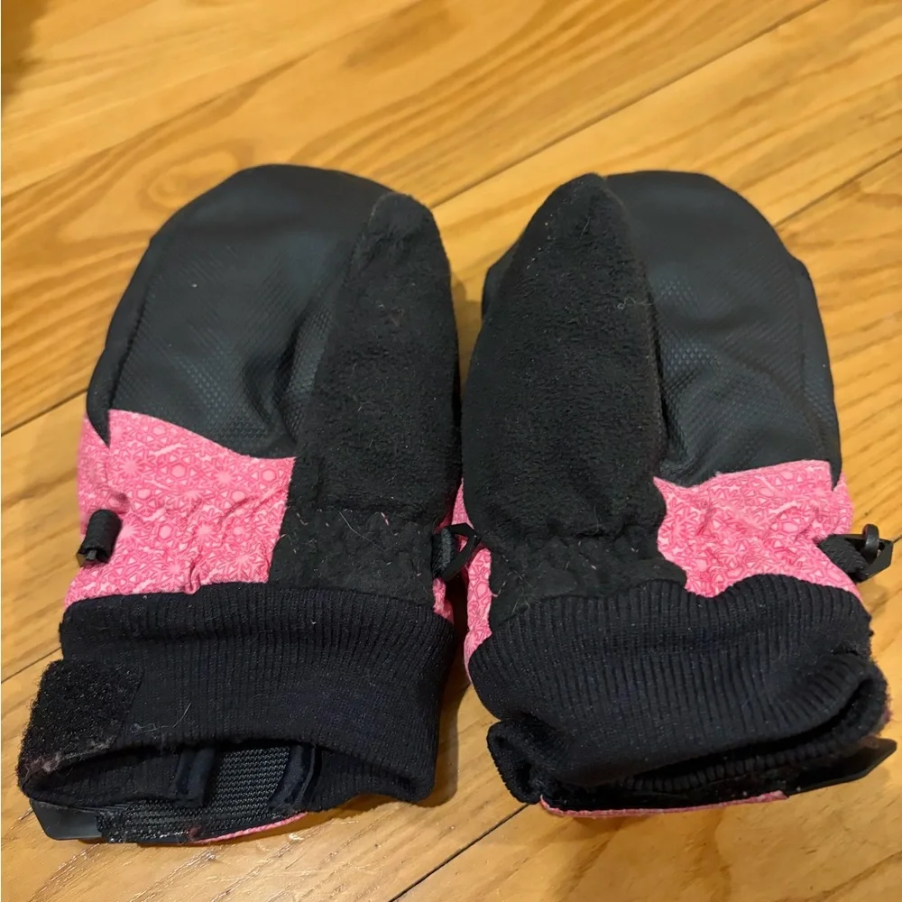 Kids XL Pink and Black Mittens